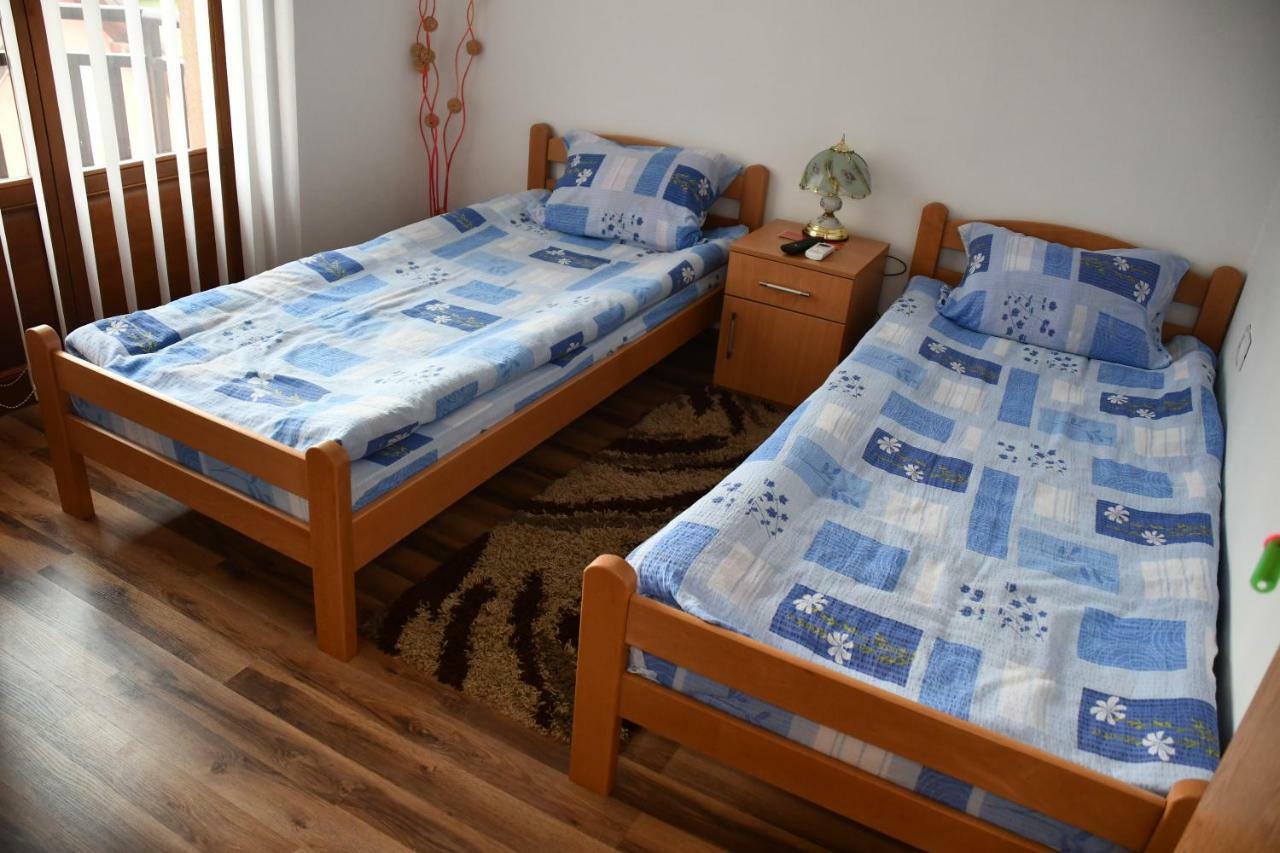Apartment And Rooms Konak Višegrad Esterno foto